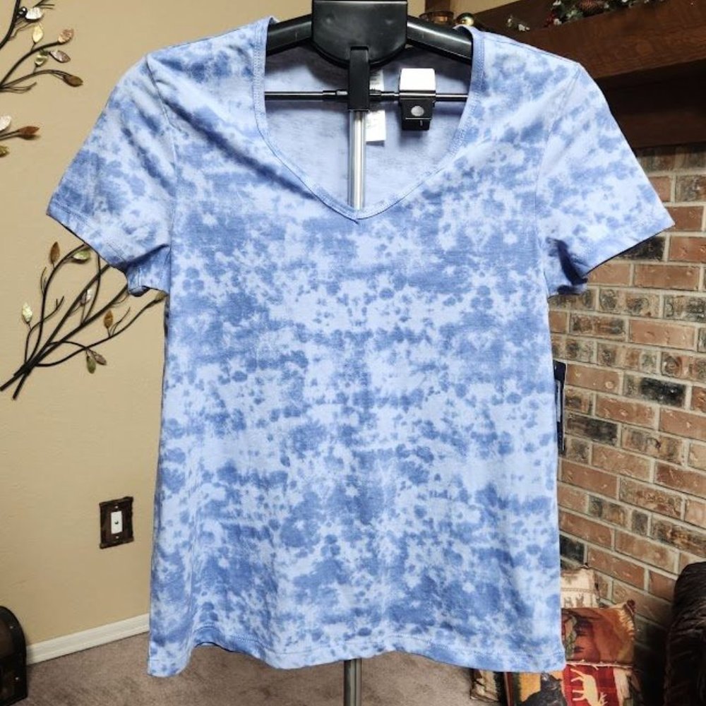 NWT Activ8 tie dye blue shirt sz medium